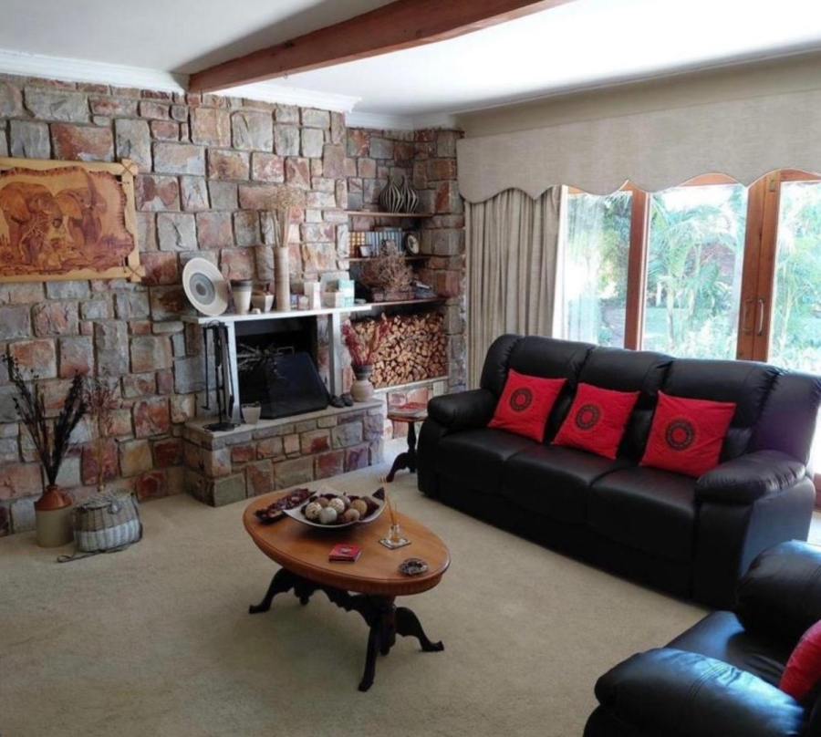 4 Bedroom Property for Sale in Bothasrus Eastern Cape